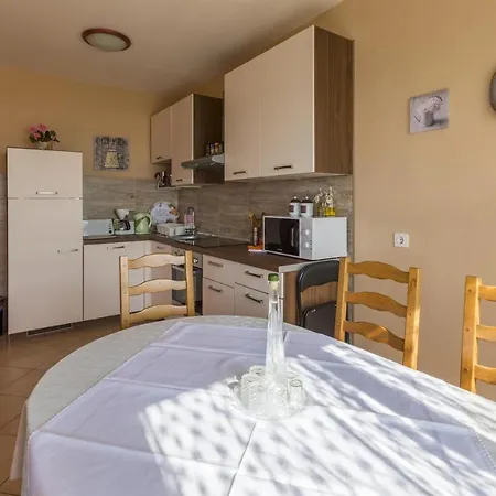 Apartments Dragica Dramalj Exterior photo